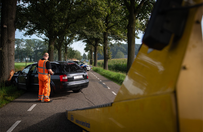 Ongeval de Heurnseweg met Poolse Audi Aalten