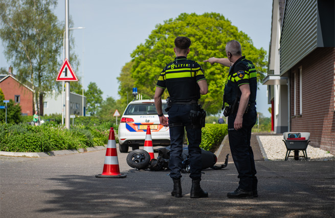 Aanrijding Scooter vs bestelauto Dinxperlosestraatweg IJzerlo